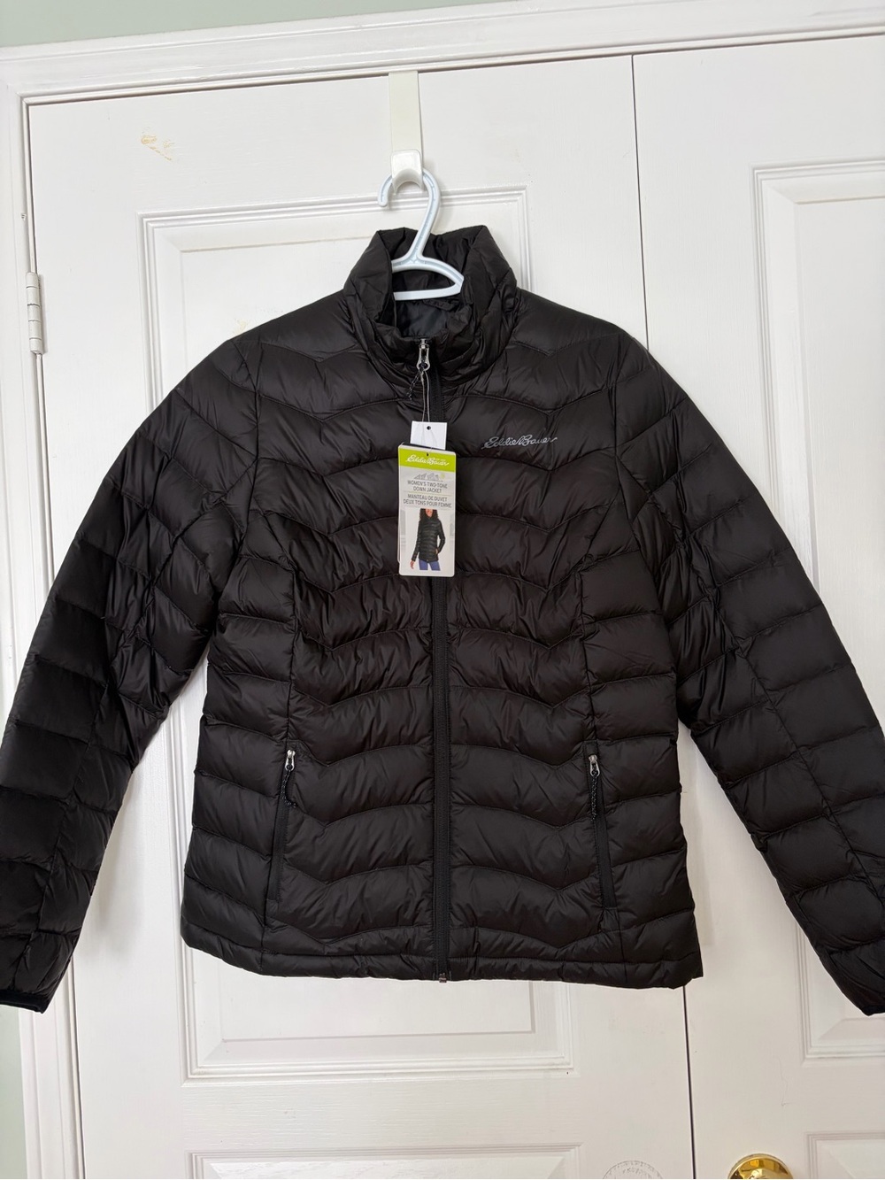 Eddie Bauer Women's Black Lightweight Quilted puffer 650 filled down Jacket